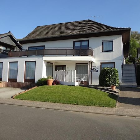 Gaestehaus Am Ahornweg 贝恩卡斯特尔-屈斯 外观 照片